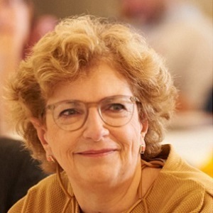 christina-de-vries-300x300
